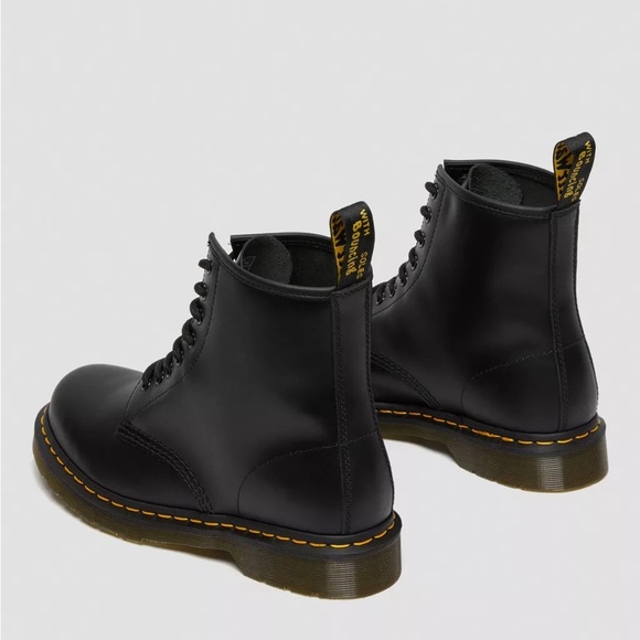Dr. Martens 1460 SMOOTH LEATHER LACE UP BOOTS - Picture 3 of 12